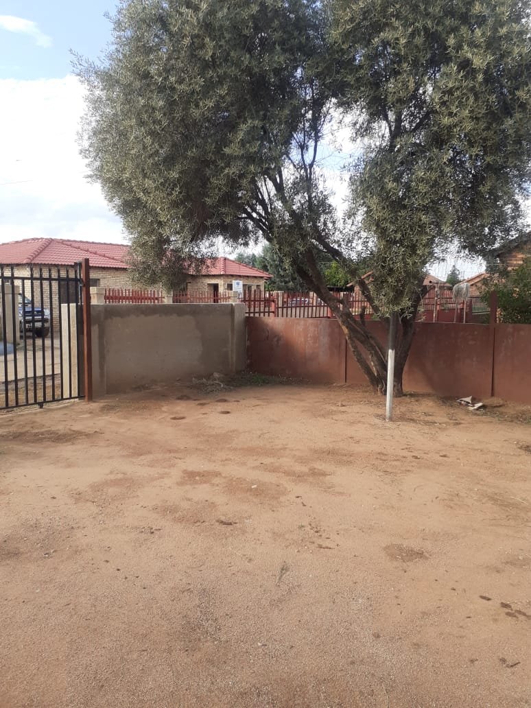 To Let  Bedroom Property for Rent in Mmabatho Unit 14 North West